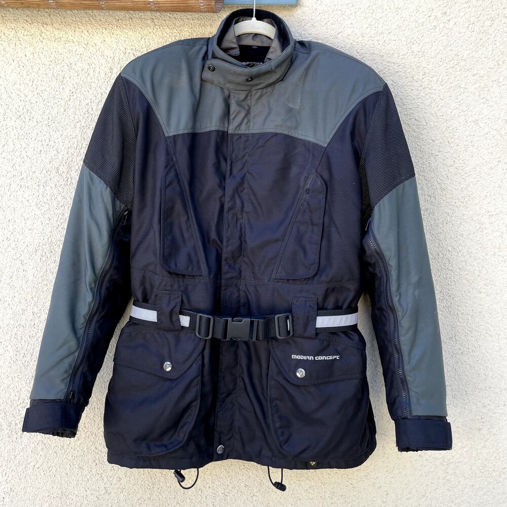 DAMAGED BMW Modern Concept Motorcycle Jacket 40L Zip-In Liner
